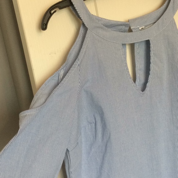 Blue and white striped off-the-shoulder top - Picture 2 of 4